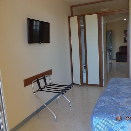 Coral Inn Vitoria Luaran gambar