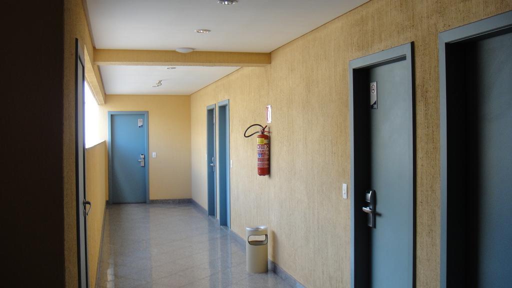 Coral Inn Vitoria Luaran gambar