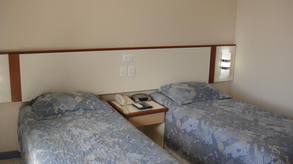 Coral Inn Vitoria Luaran gambar