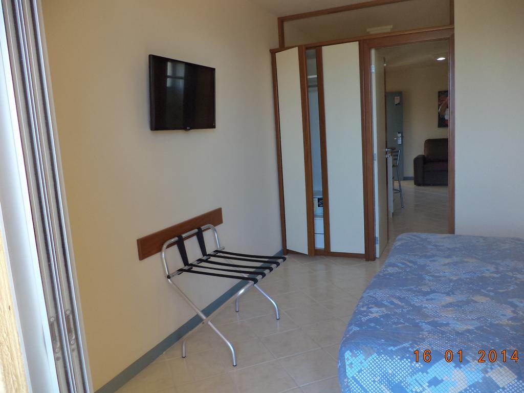 Coral Inn Vitoria Luaran gambar