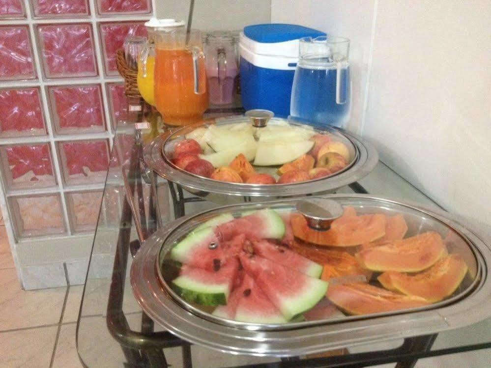 Coral Inn Vitoria Luaran gambar